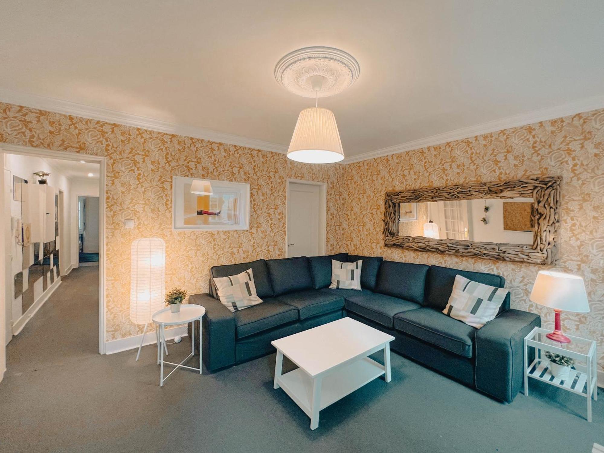My Fair Lisbon - Trendy Bairro Alto Apartment Bagian luar foto