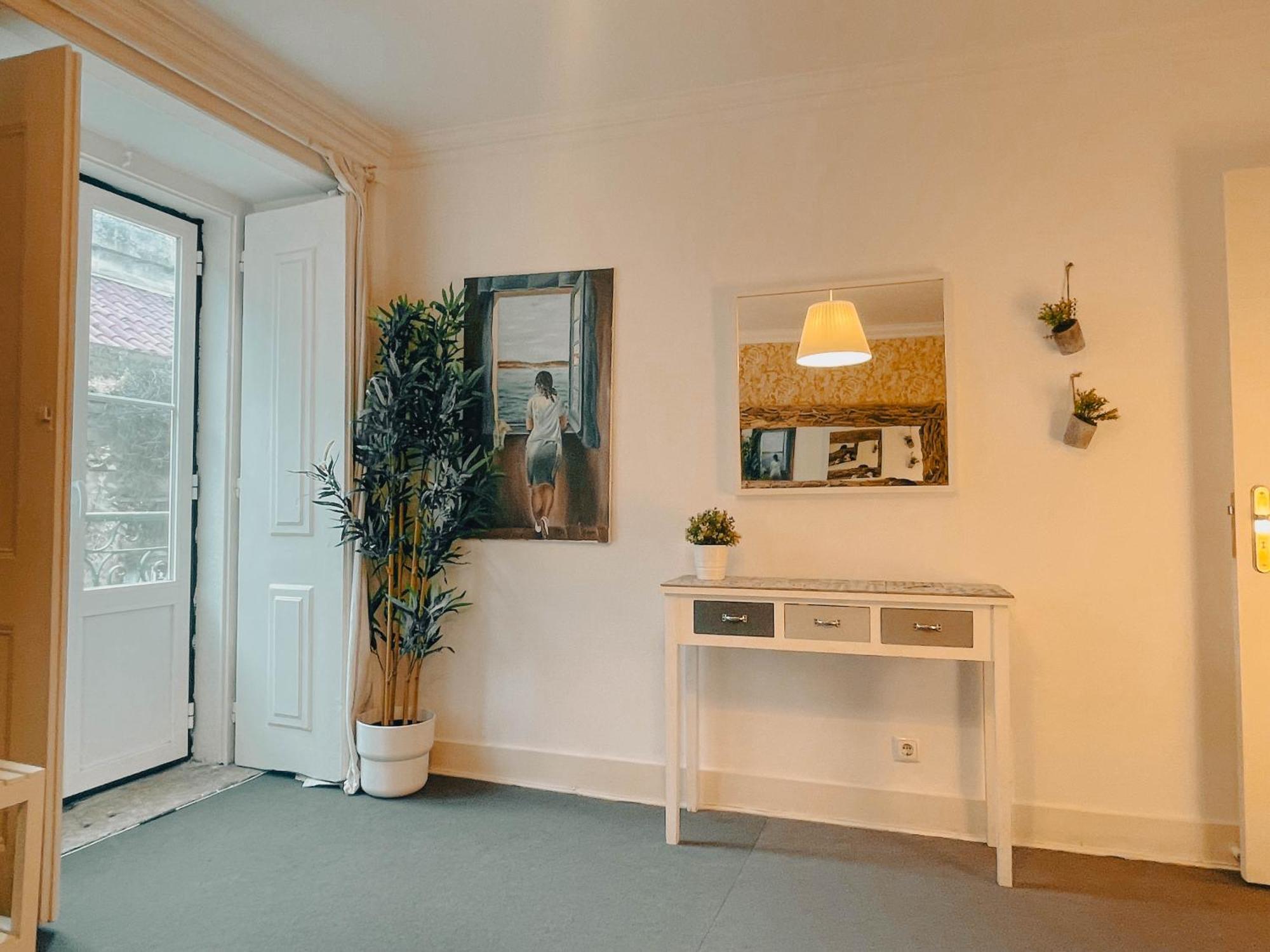 My Fair Lisbon - Trendy Bairro Alto Apartment Bagian luar foto